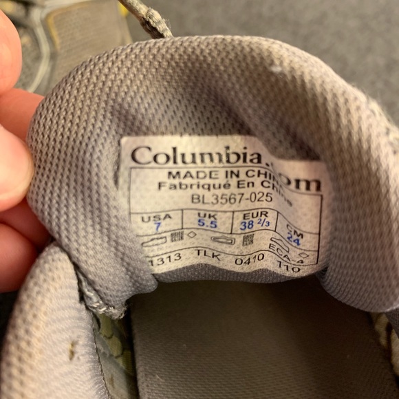 Columbia hiking shoes - Picture 4 of 4